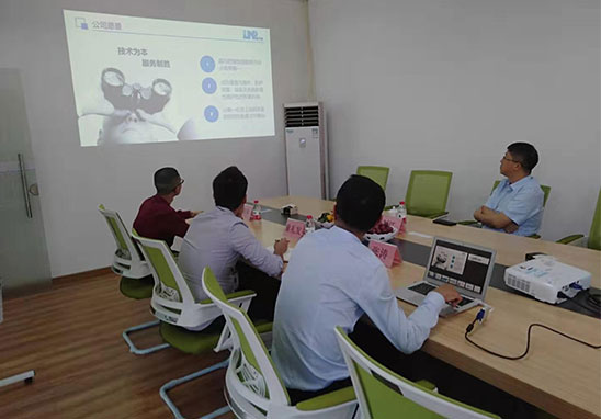 中國(guó)質(zhì)量認(rèn)證中心(CQC)廣州分公司劉江主任蒞臨廣東雷寧普參觀指導(dǎo) 中國(guó)質(zhì)量認(rèn)證中心(CQC)廣州分公司劉江主任蒞臨廣東雷寧普參觀指導(dǎo)