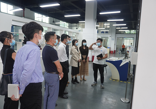 東莞市檢驗(yàn)檢測認(rèn)證協(xié)會領(lǐng)導(dǎo)蒞臨指導(dǎo)工作-3 東莞市檢驗(yàn)檢測認(rèn)證協(xié)會領(lǐng)導(dǎo)蒞臨指導(dǎo)工作-3